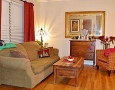 1716 Redwood Place - Photo Thumbnail 2