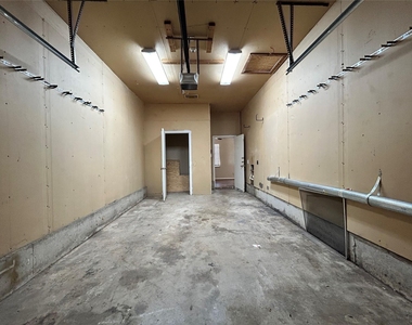 1716 Redwood Place - Photo Thumbnail 21