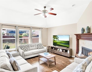 2744 Cascade Cove Drive - Photo Thumbnail 3