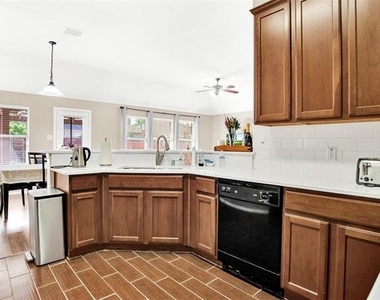 2744 Cascade Cove Drive - Photo Thumbnail 7