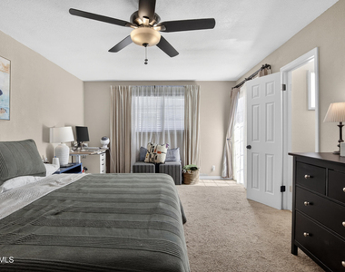 1022 W 13th Street - Photo Thumbnail 19