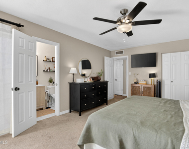 1022 W 13th Street - Photo Thumbnail 18