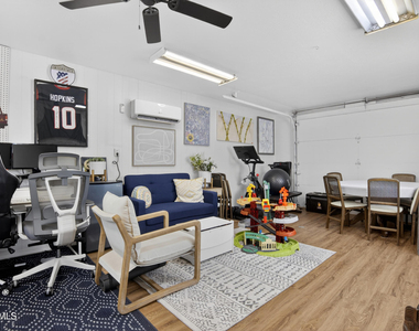1022 W 13th Street - Photo Thumbnail 33