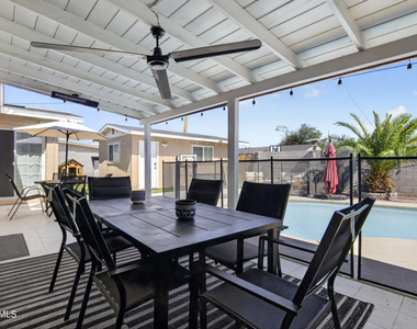 1022 W 13th Street - Photo Thumbnail 27