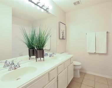 206 Howley Court - Photo Thumbnail 19