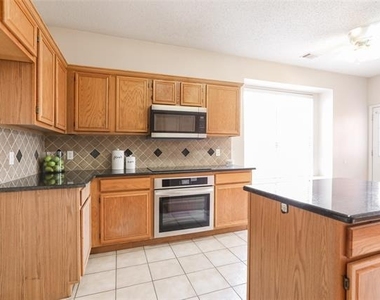 206 Howley Court - Photo Thumbnail 6