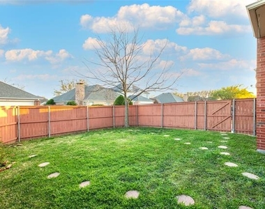 206 Howley Court - Photo Thumbnail 22