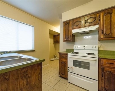 9661 Limestone Drive - Photo Thumbnail 1