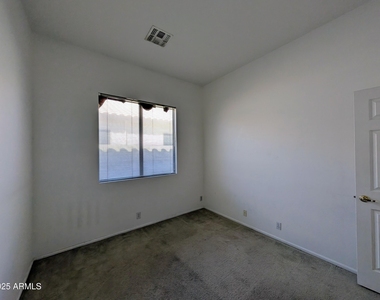 5959 W Kimberly Way - Photo Thumbnail 31