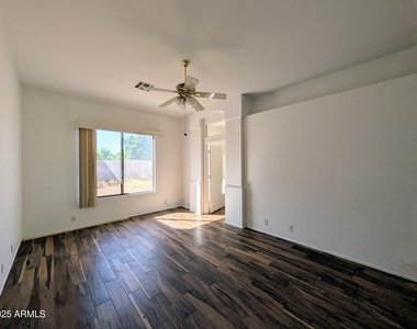 5959 W Kimberly Way - Photo Thumbnail 22