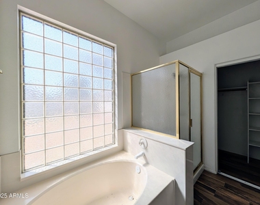 5959 W Kimberly Way - Photo Thumbnail 28