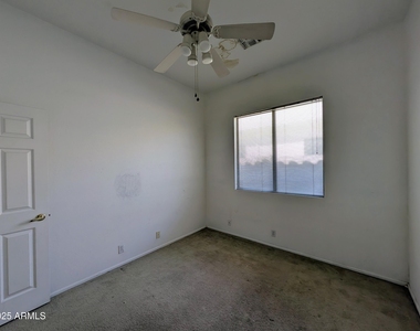 5959 W Kimberly Way - Photo Thumbnail 35