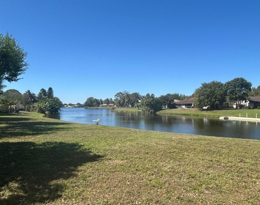 12768 Westhampton Circle - Photo Thumbnail 24