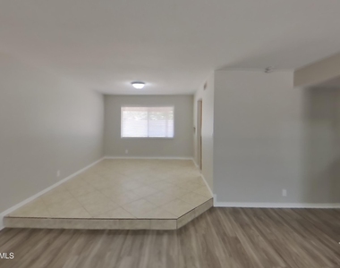 7334 W Carol Avenue - Photo Thumbnail 3