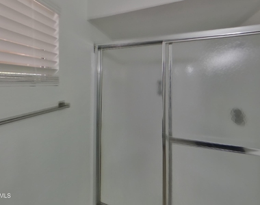 7334 W Carol Avenue - Photo Thumbnail 8
