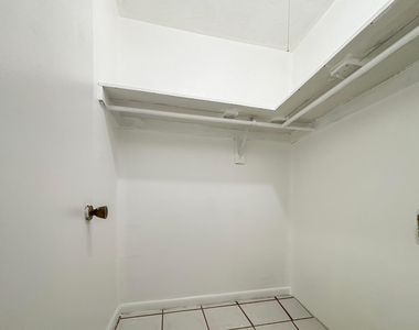 3645 Nw 195th Terrace - Photo Thumbnail 18