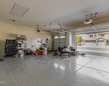 1687 E Carob Drive - Photo Thumbnail 19