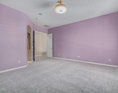 1687 E Carob Drive - Photo Thumbnail 10