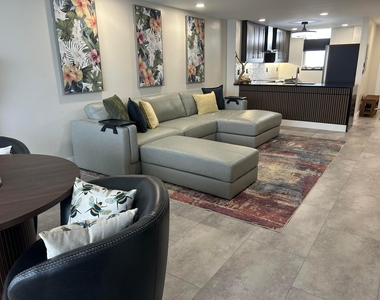 9940 S Ocean Drive - Photo Thumbnail 3