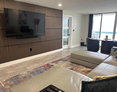 9940 S Ocean Drive - Photo Thumbnail 2