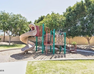 1367 S Country Club Drive - Photo Thumbnail 24