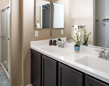 1367 S Country Club Drive - Photo Thumbnail 17
