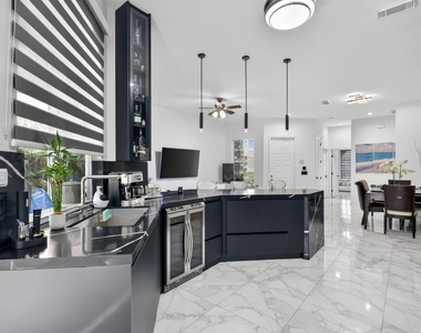 416 Sw Horseshoe Bay - Photo Thumbnail 9