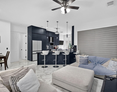 416 Sw Horseshoe Bay - Photo Thumbnail 5