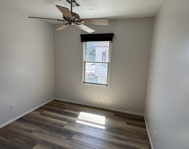2125 E Huntington Drive - Photo Thumbnail 13