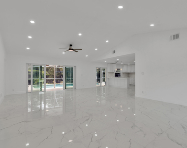21452 Woodchuck Lane - Photo Thumbnail 11