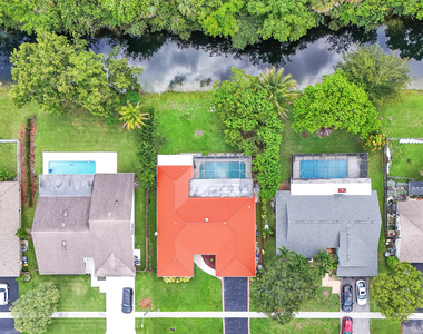 21452 Woodchuck Lane - Photo Thumbnail 36