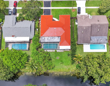 21452 Woodchuck Lane - Photo Thumbnail 37