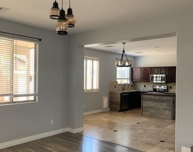 17648 W Lisbon Lane - Photo Thumbnail 3