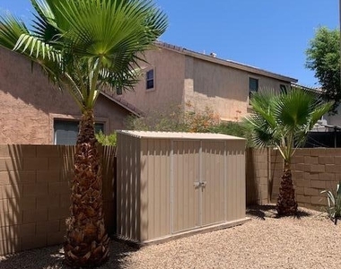 17648 W Lisbon Lane - Photo Thumbnail 15