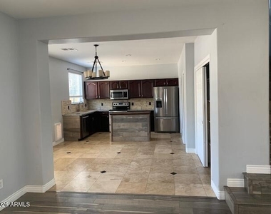 17648 W Lisbon Lane - Photo Thumbnail 2
