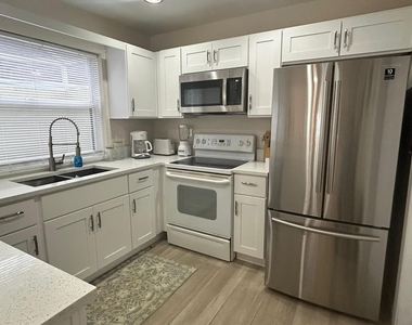 1136 Staghorn Street - Photo Thumbnail 23