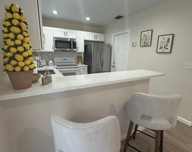 1136 Staghorn Street - Photo Thumbnail 11