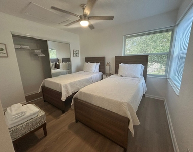 1136 Staghorn Street - Photo Thumbnail 7