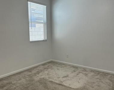 18021 W Avenida Del Sol -- - Photo Thumbnail 6