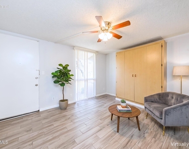 6320 N 16th Street - Photo Thumbnail 2
