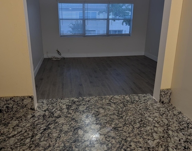 430 Se 2nd Avenue - Photo Thumbnail 8