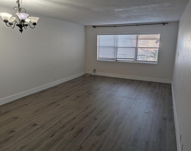 430 Se 2nd Avenue - Photo Thumbnail 1