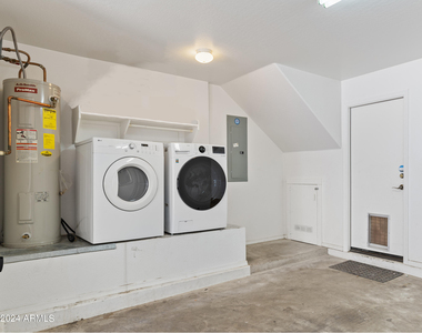 2256 E Huntington Drive - Photo Thumbnail 17