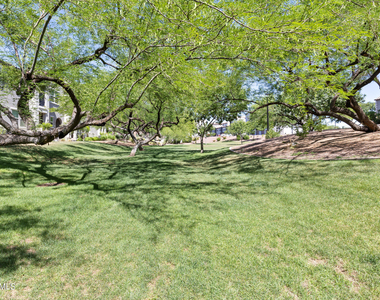 2256 E Huntington Drive - Photo Thumbnail 19
