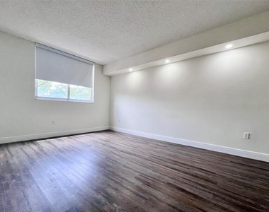 7707 Nw 7 Street - Photo Thumbnail 7