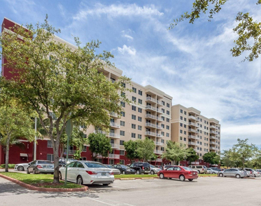 7707 Nw 7 Street - Photo Thumbnail 19