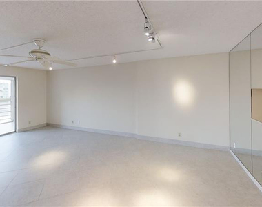 101 Se 3rd Avenue - Photo Thumbnail 22