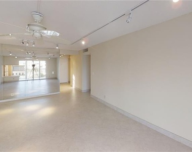 101 Se 3rd Avenue - Photo Thumbnail 23