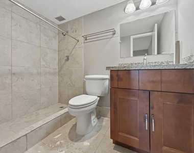 6301 N Falls Circle Drive - Photo Thumbnail 13