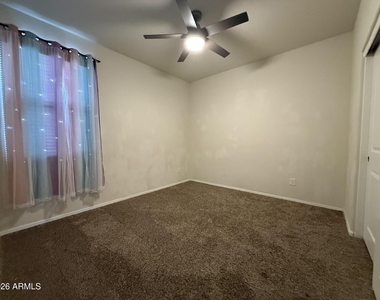 30187 W Avalon Drive - Photo Thumbnail 17